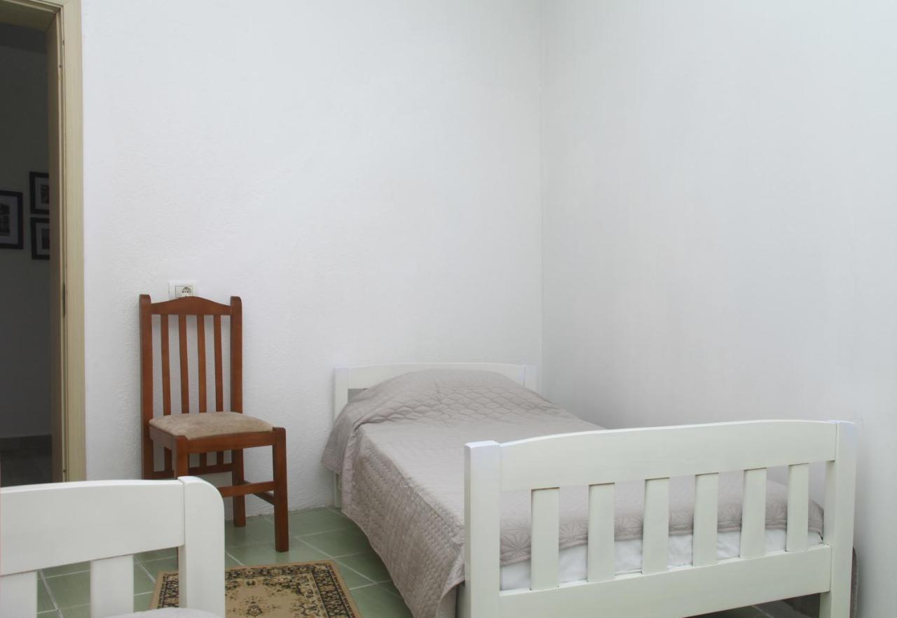 Old Town Boulevard Apartment In City Center ドゥラス エクステリア 写真